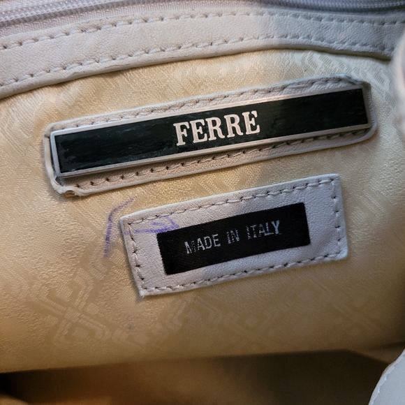 GIANFRANCO FERRE STUDDED LEATHER DRAWSTRING SHOULDER PURSE - Picture 9 of 13